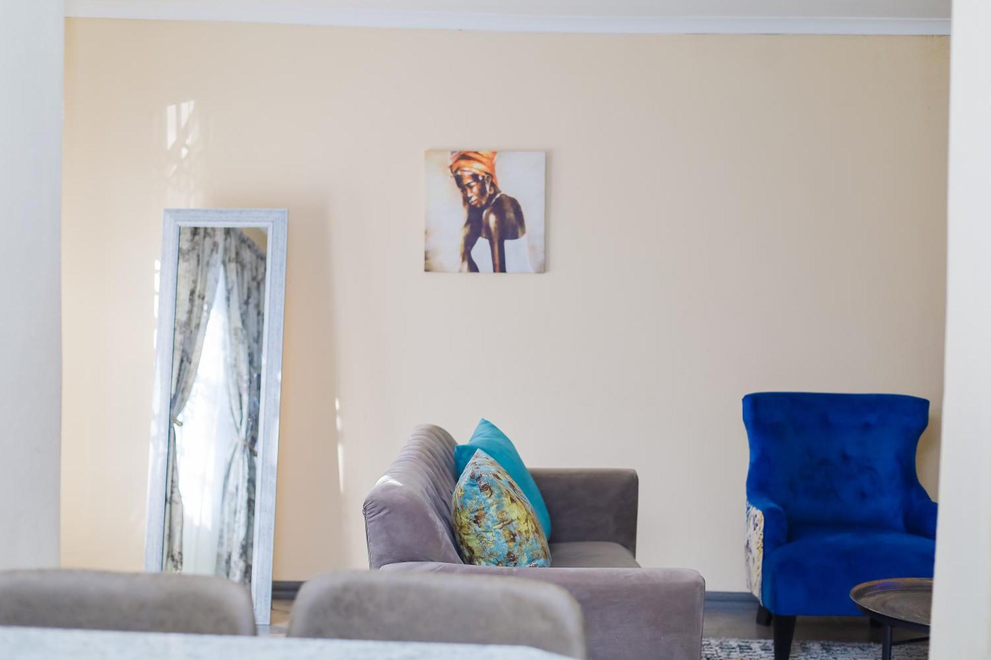 Stylish Self Catering Unit In Maseru Cbd מראה חיצוני תמונה